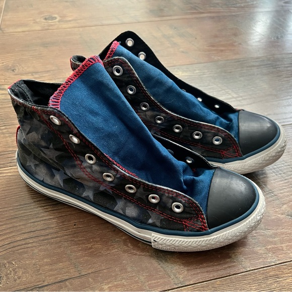 Converse Black and Red High-Tops - Picture 1 of 4
